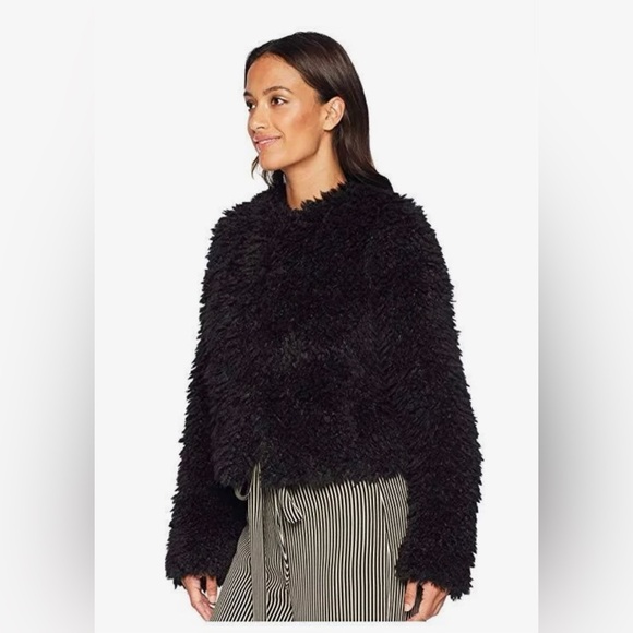 UGG fur jacket - Picture 3 of 17